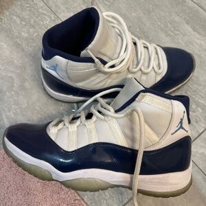 Jordan Sneakers White and Navy